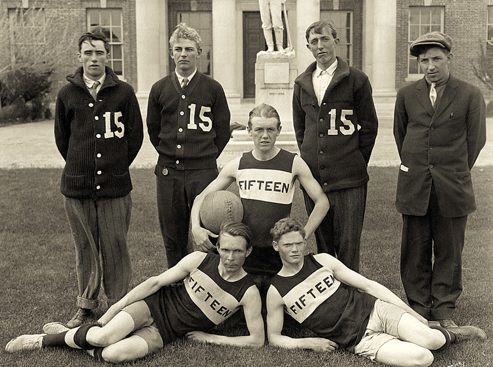 Basketball team of 1915