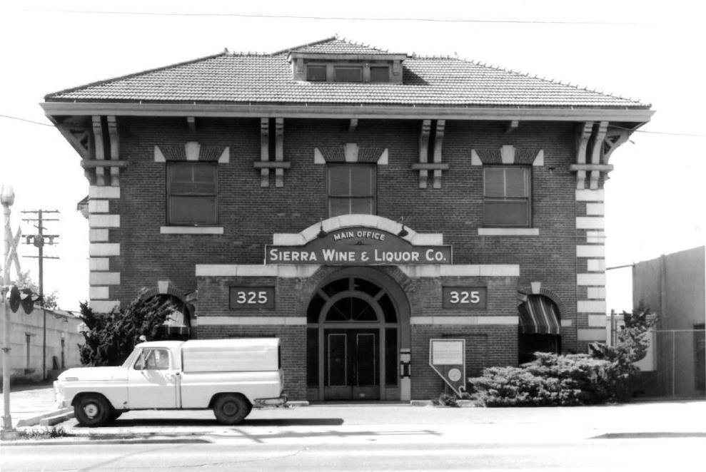 Sierra Wine & Liquor, 1979