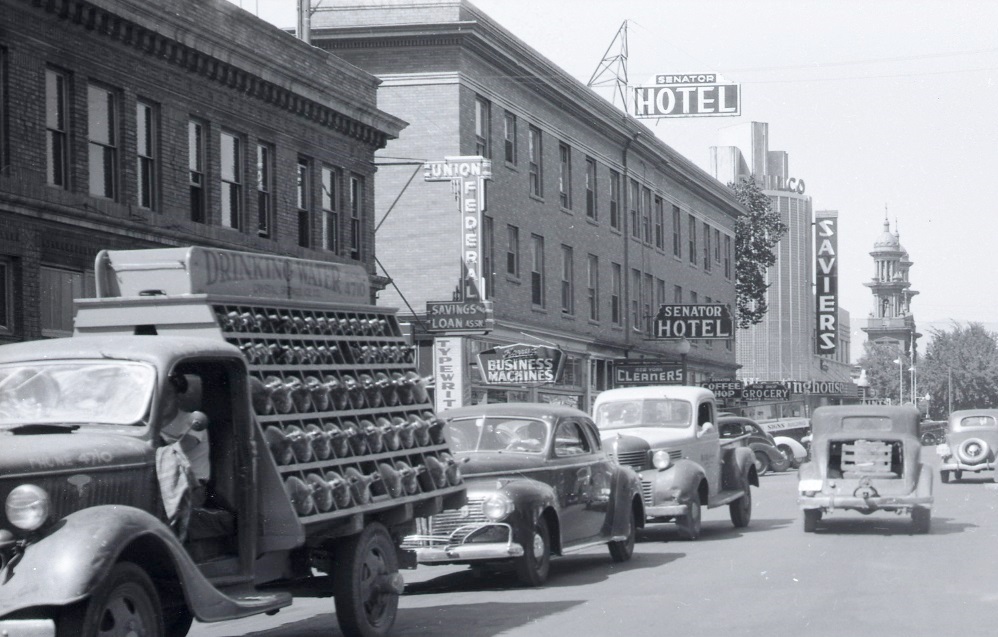 Busy street, 1940s