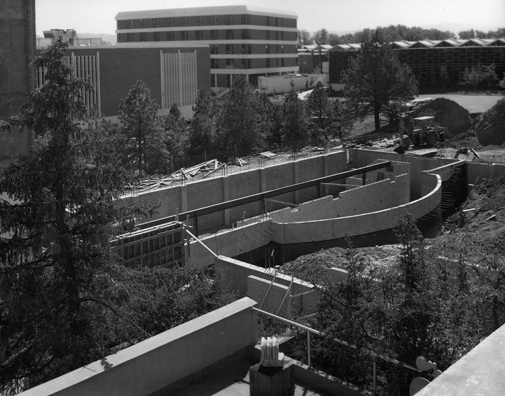Construction, 1985