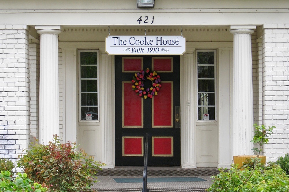 Doric columns, sidelights, and pilasters