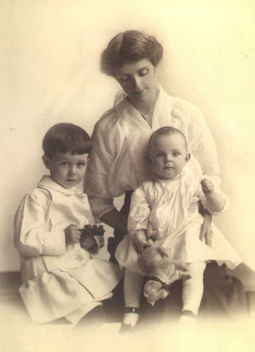 Florence French and children