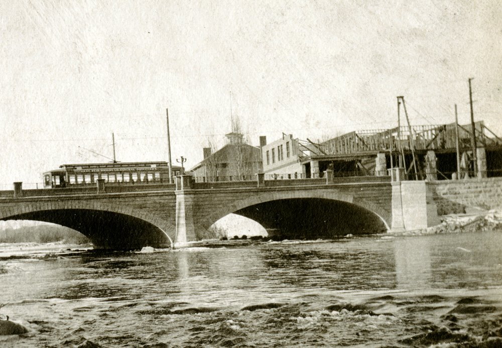 Under construction, ca. 1906
