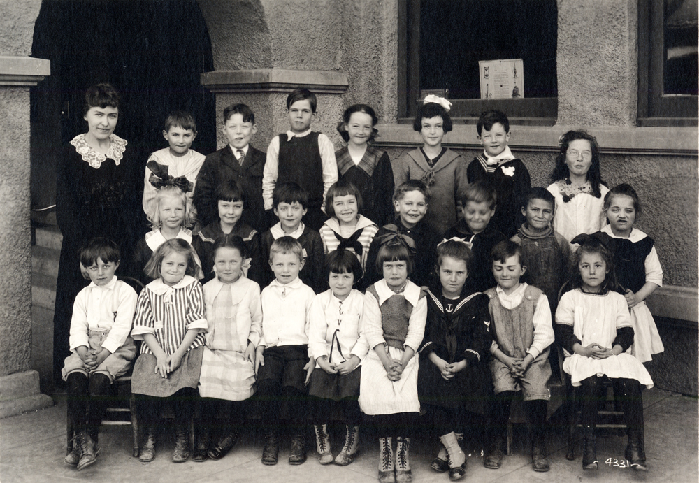 First graders, ca. 1918