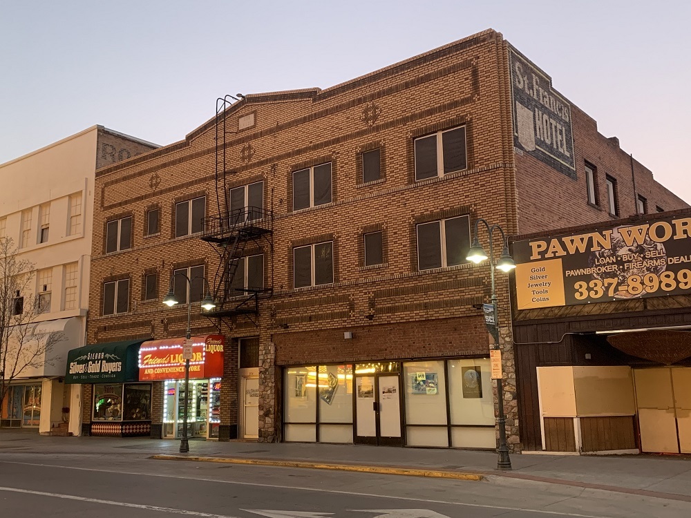 Piazzo Building