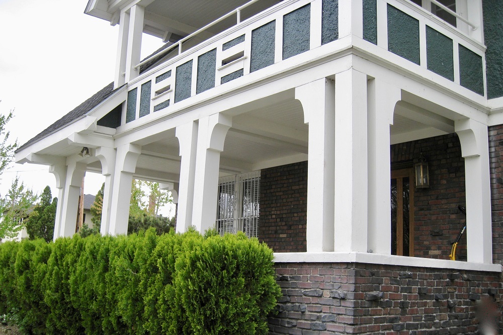 Front detail