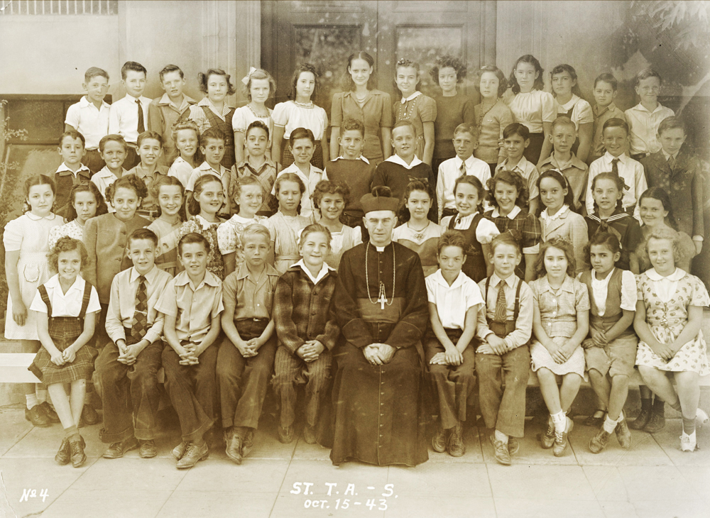 St. Thomas Aquinas School children, 1943