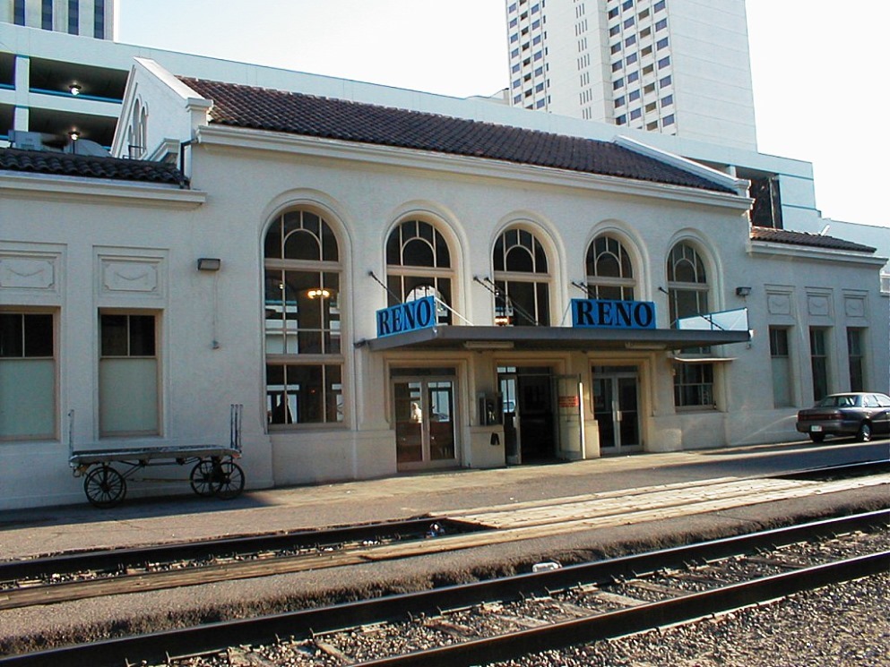 Exit to tracks, 2001